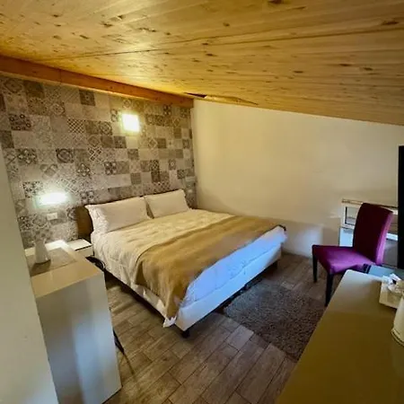 Inn Antica Osteria Del Mirasole *