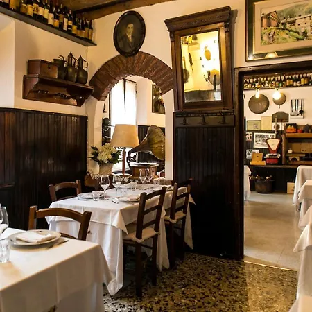 Herberg Antica Osteria Del Mirasole